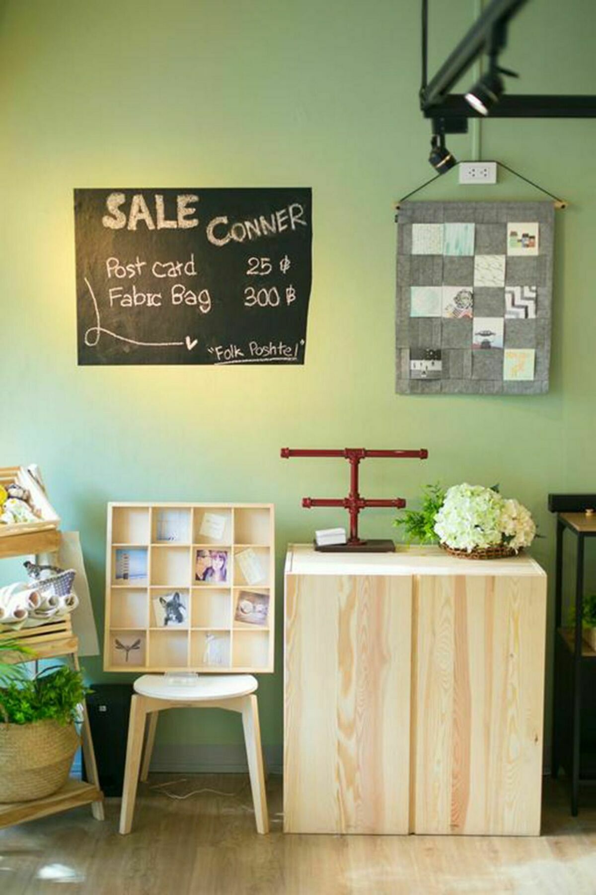 방콕 Folk Poshtel Silom B&B 외부 사진